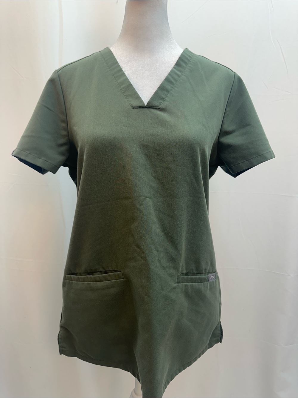 Figs Olive Green V-Neck Scrub Top XS